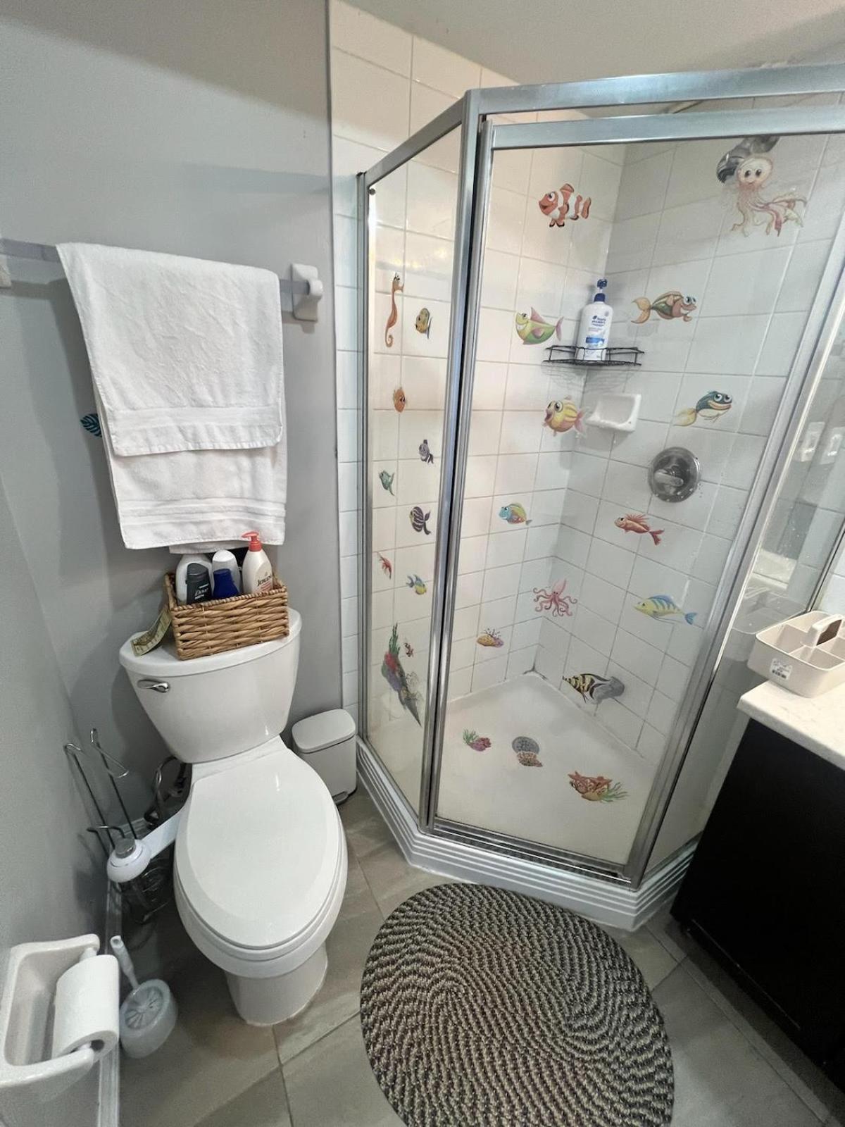 Private, Secure, Immaculate & Cozy Room Brampton Exterior photo